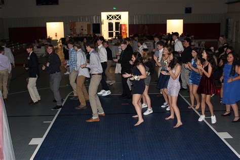 Whats a Homecoming Dance? A Celebration of Community and Tradition